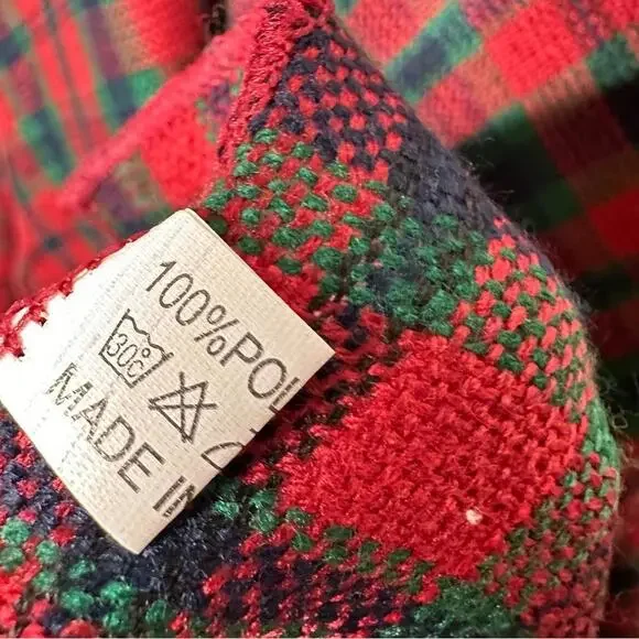 Stylish Red & Green Plaid Open Cardigan Vest - Picture 6 of 9